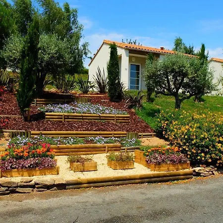 Olydea - A 2,5km Du Puydufou منتزه العطل Les Épesses